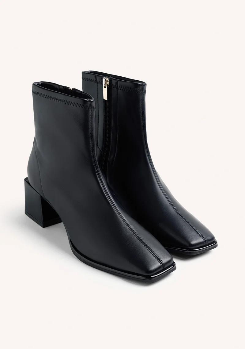 BLACK ELASTIC ANKLE BOOTS