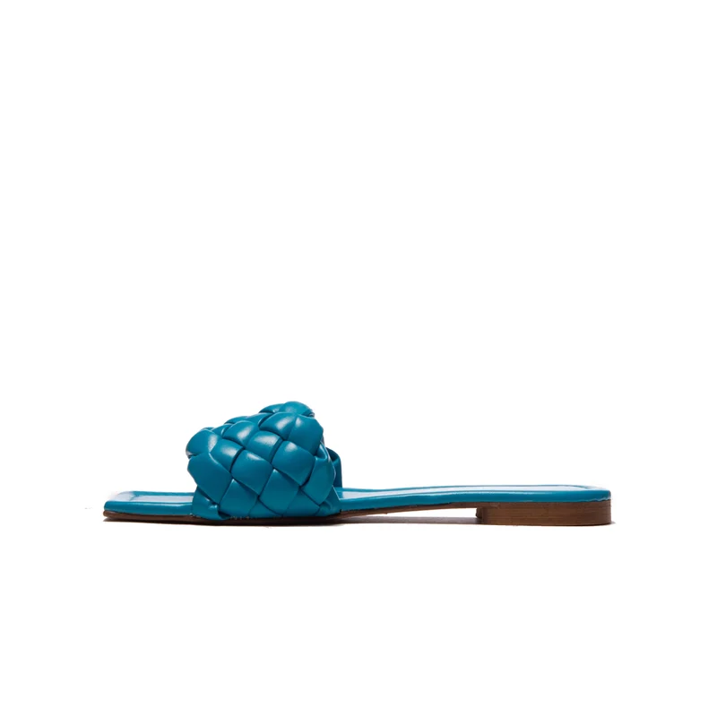 Iola Blue