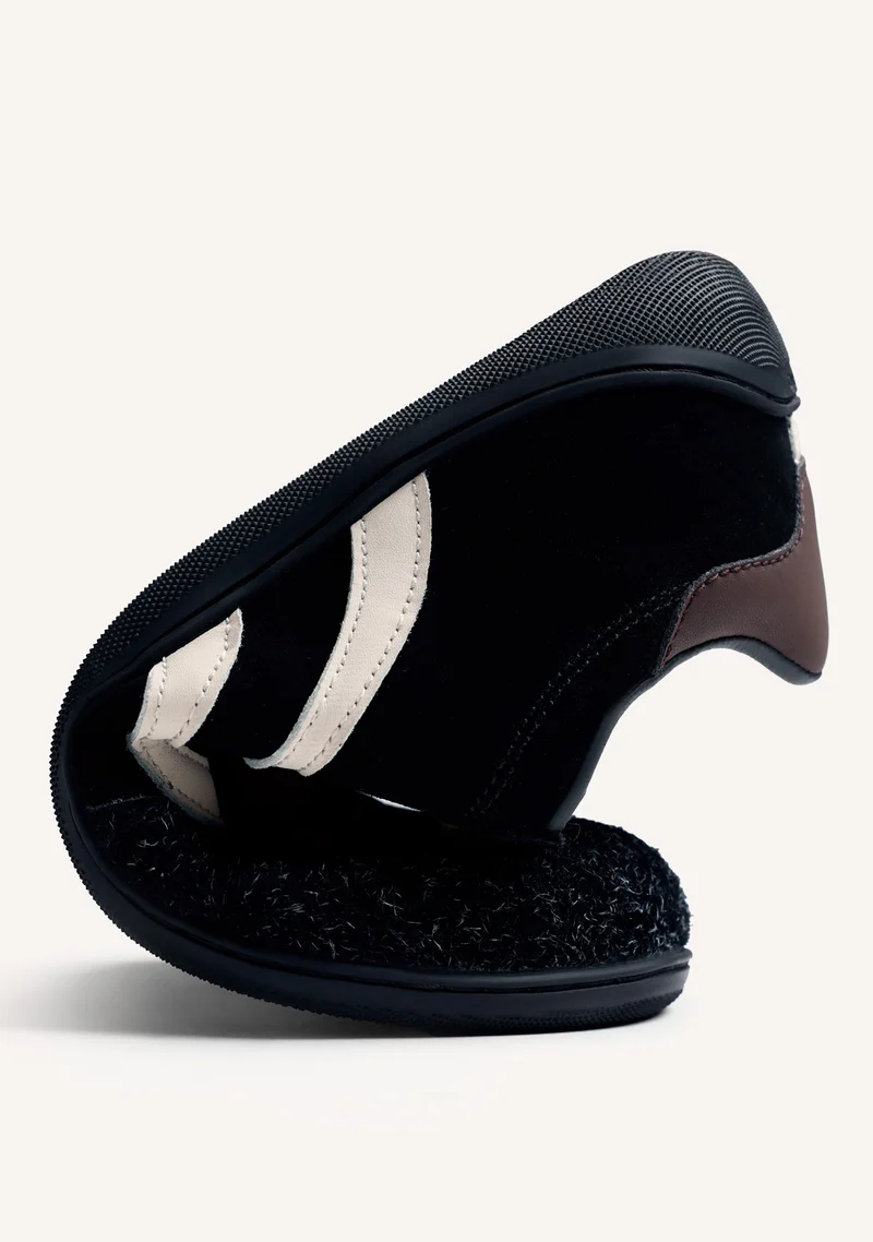GIOSEPPO BAREFOOT – BLACK LEATHER SNEAKERS BY MELYSSA PINTO (I AM EDITION)