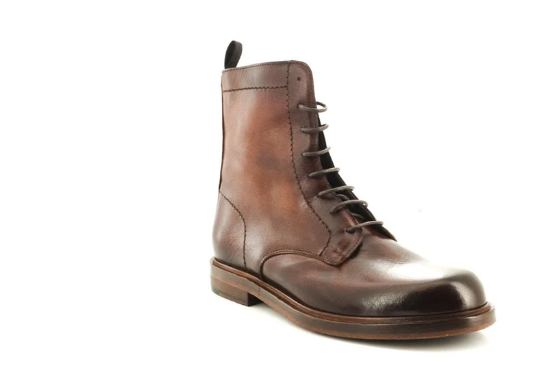 BOOTS D520