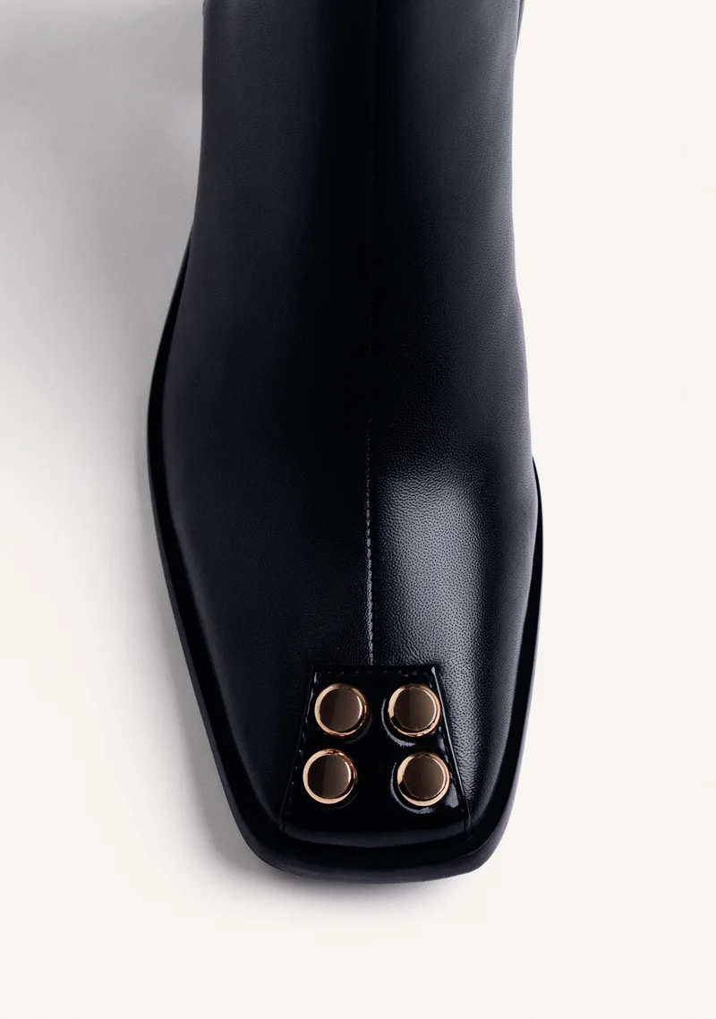 BLACK LEATHER ANKLE BOOTS WITH STUDS