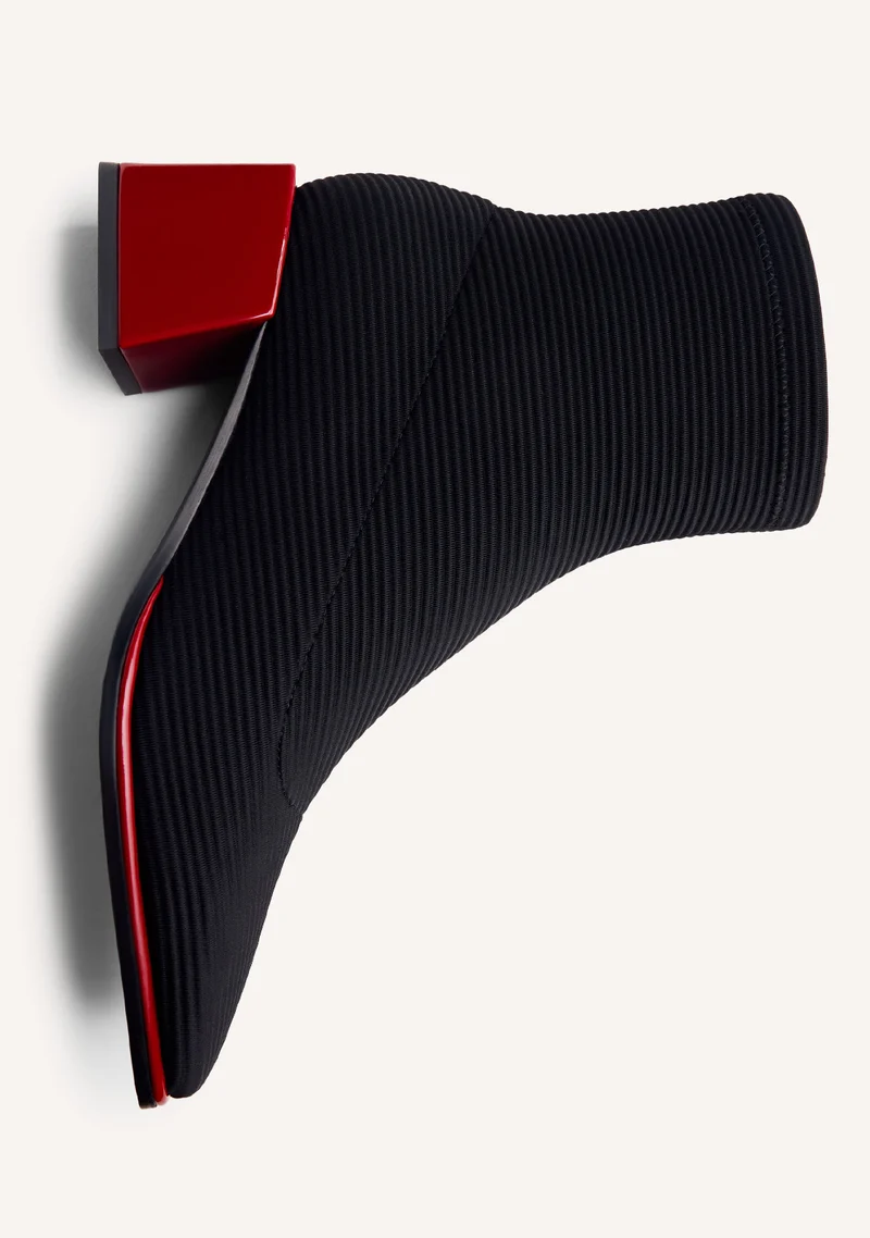 BLACK ELASTIC ANKLE BOOTS