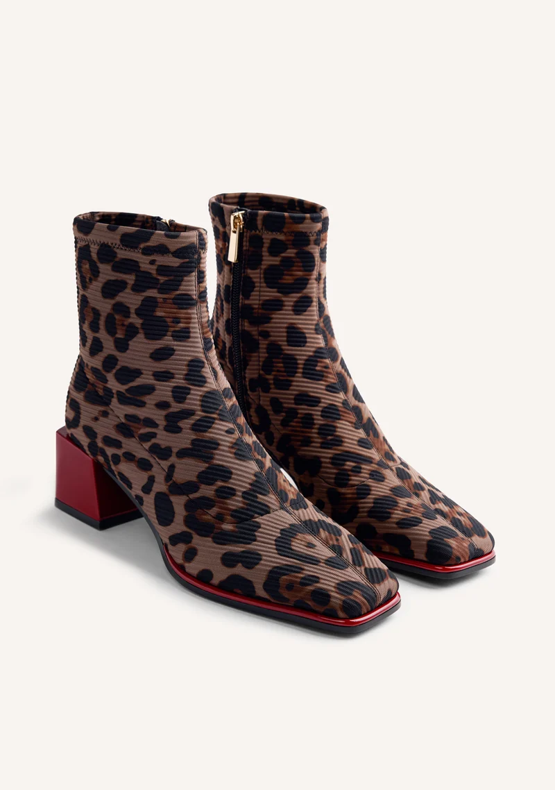 ELASTIC ANIMAL PRINT ANKLE BOOTS