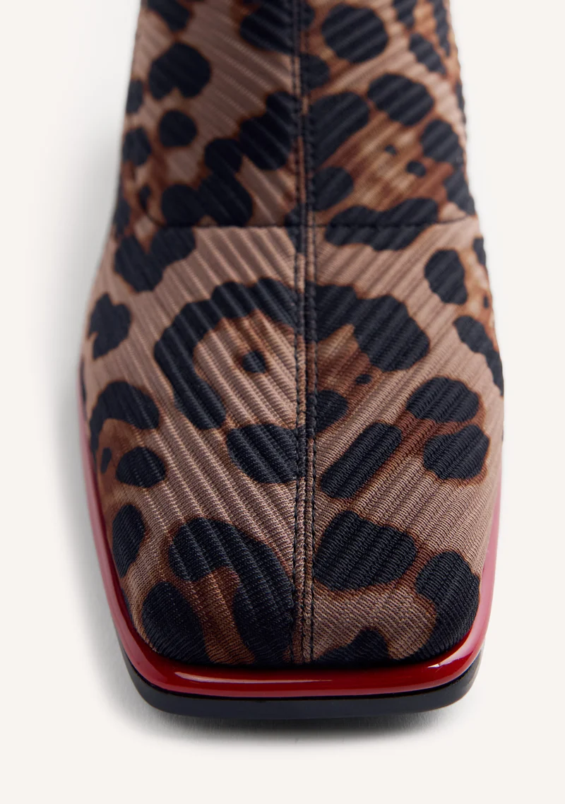 ELASTIC ANIMAL PRINT ANKLE BOOTS