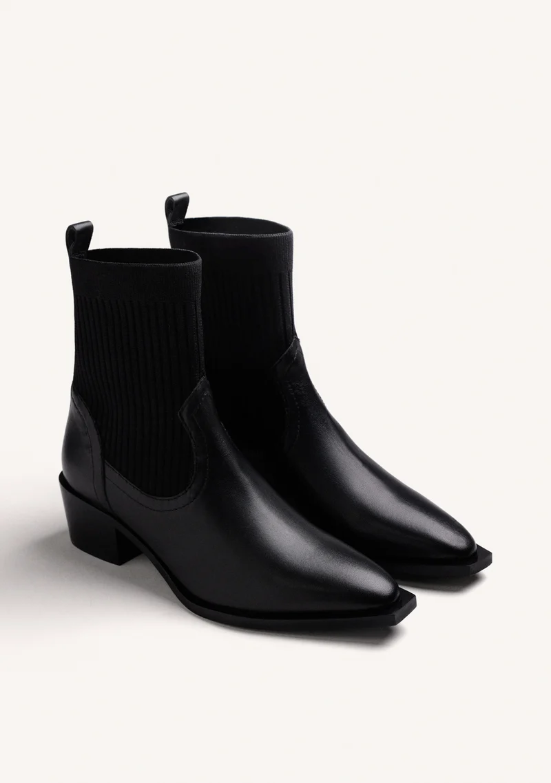 BLACK ELASTIC COWBOY LEATHER ANKLE BOOTS