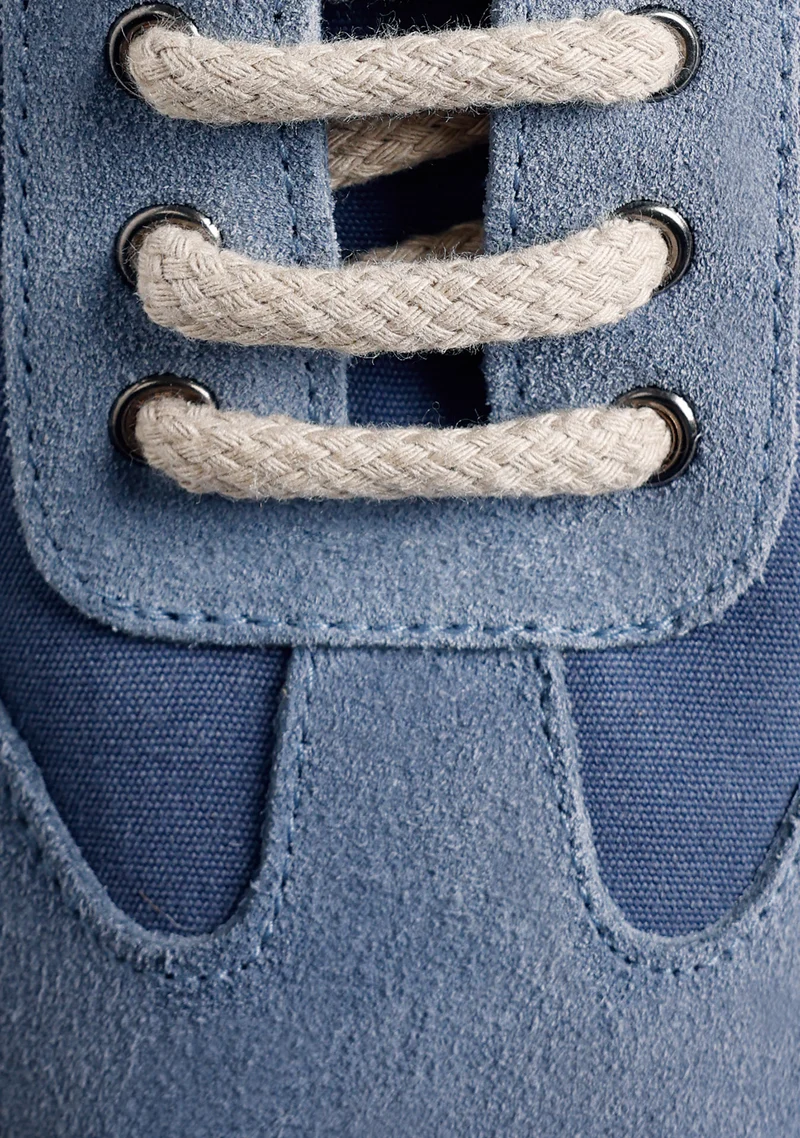 BLUE LEATHER SNEAKERS