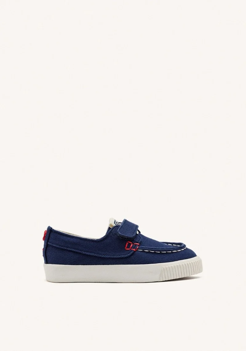 SPORTY NAVY BLUE NAUTICAL STYLE WITH COLOR ACCENTS FOR BOYS AND GIRLS SLATINA