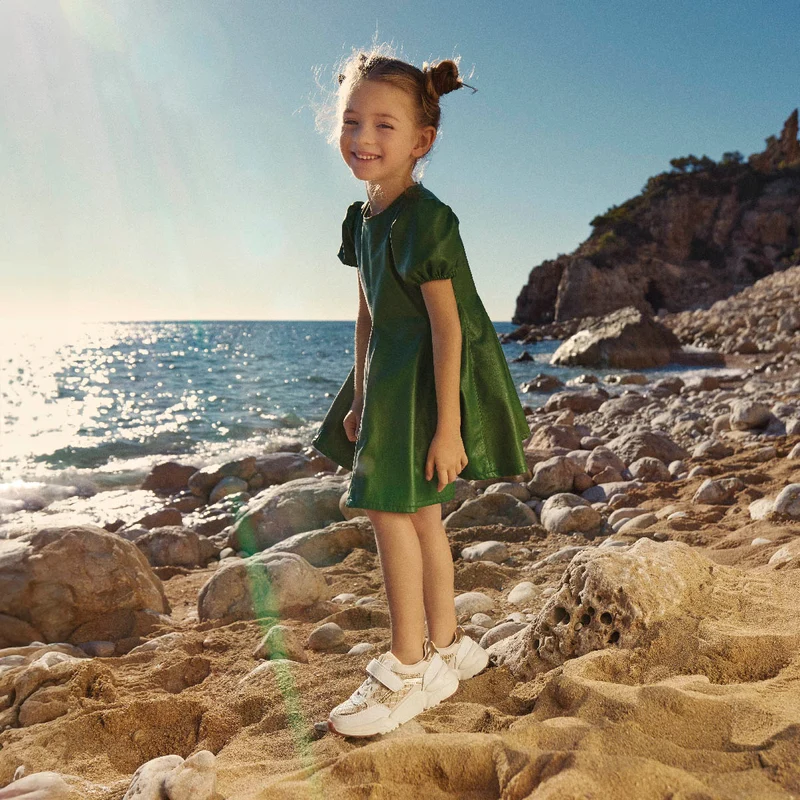 WHITE SNEAKERS WITH RAFIA DETAILS AND METALLIC ACCENTS FOR GIRL AND BOY KUKUR