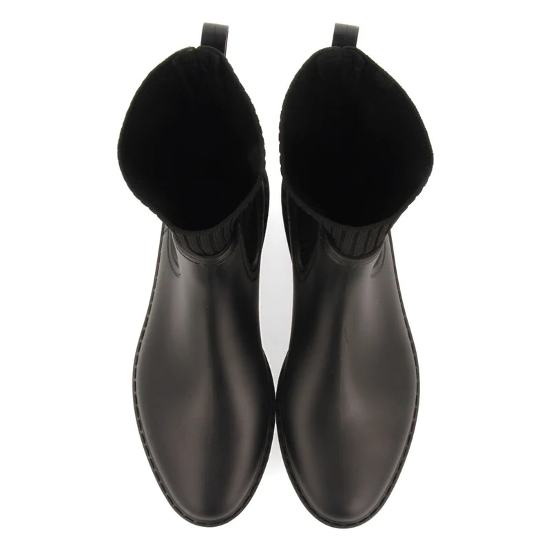 Aboyne women's short black welly boots with side elastics