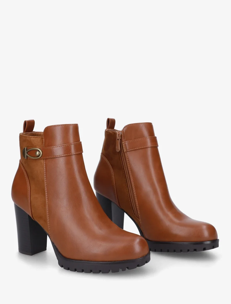 Bottines à empiècement en suédine et talon haut - Camel