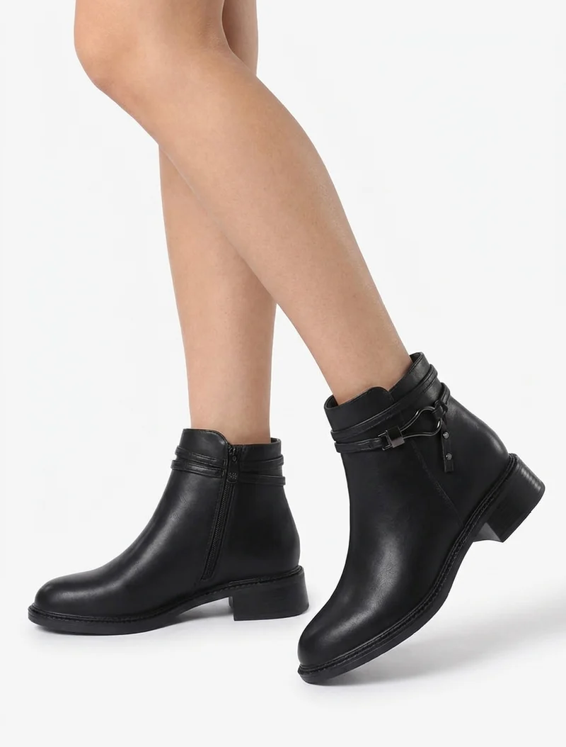 Bottines plates à boucle fantaisie - Noir