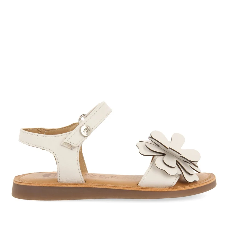 WHITE LEATHER SANDALS WITH FLOWER EMBELLISHMENT FOR GIRL AND BOY TAKILMA