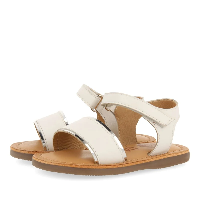 WHITE LEATHER SANDALS WITH METALLIC DETAILS FOR BABY ALIKO