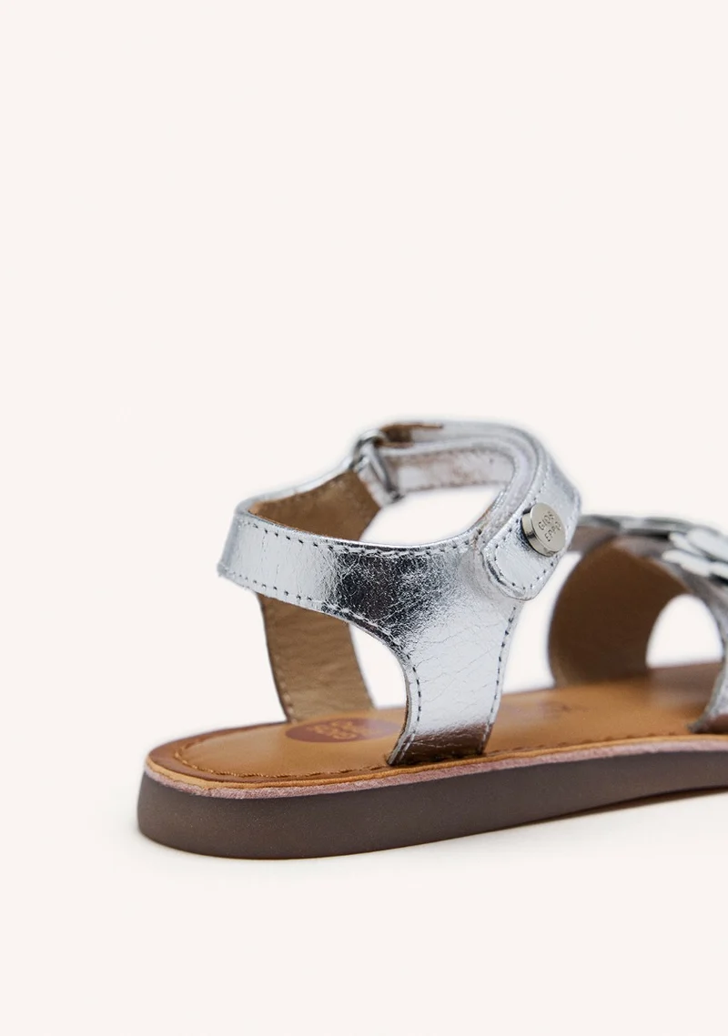 SILVER LEATHER SANDALS WITH FLOWER EMBELLISHMENT FOR GIRL AND BOY SHEGAN