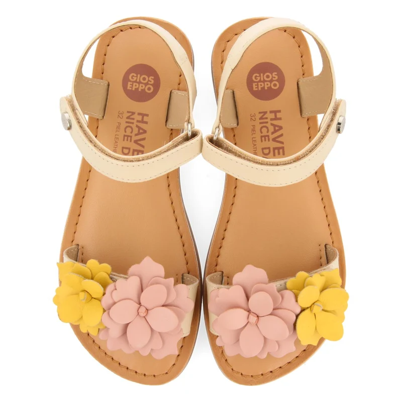 SANDALIAS COLOR OFF-WHITE DE PIEL CON ADORNO DE FLORES PARA NIÑA Y NIÑO IMOTSKI