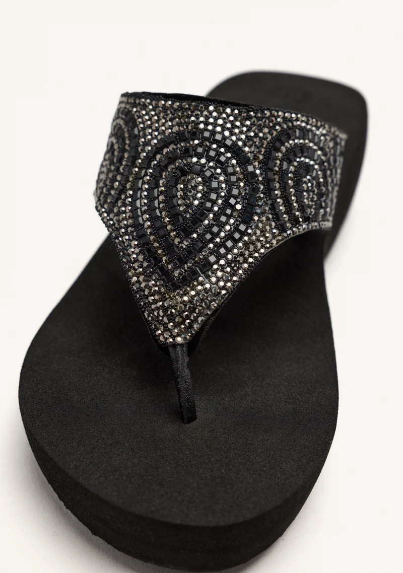 BLACK WEDGE SANDALS WITH CRYSTAL EMBELLISHMENT FOR WOMEN BY BUCCHERI