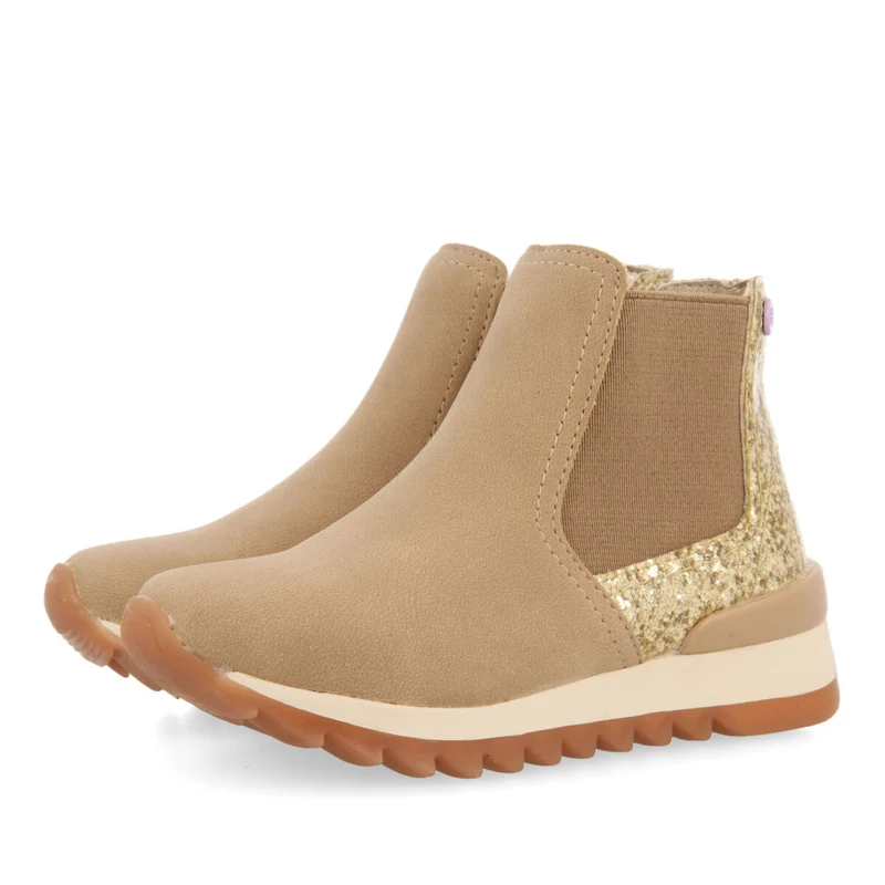 Luncarty children's chelsea boot-style sneakers with shiny gold detail