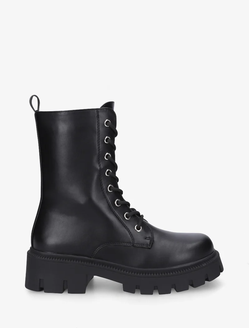 Bottines montantes à lacets - Noir