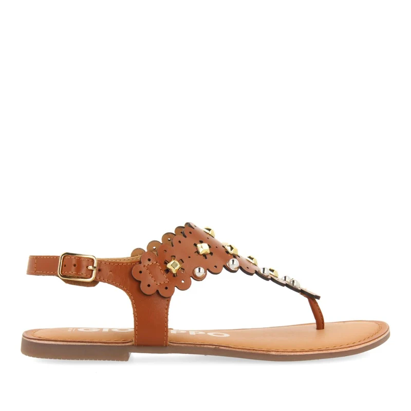 LEATHER SKIN SANDALS WITH FLOWER EMBELLISHMENT AND STUDS FOR WOMEN PRELOJ