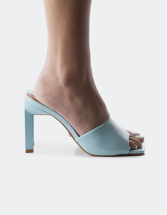 Malbec Blue Leather