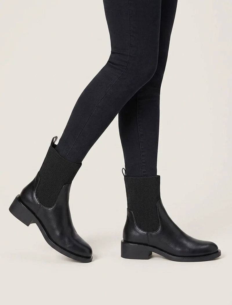 Bottines élastiquées en simili - Noir