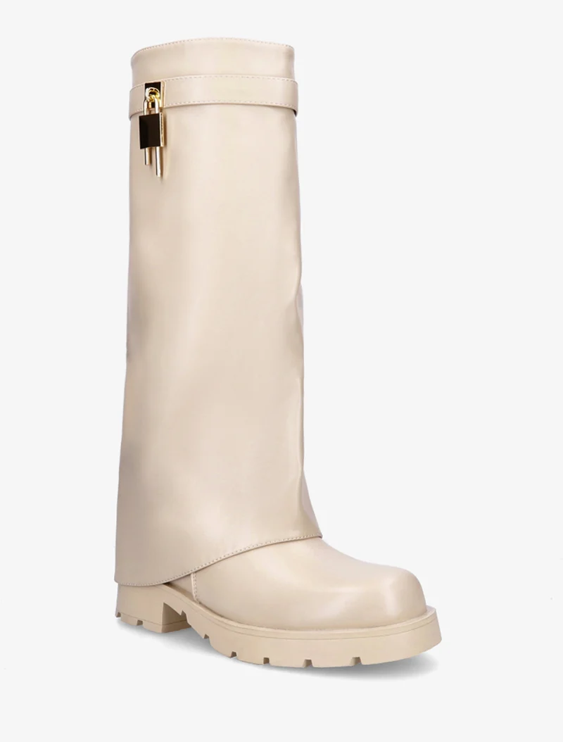 Bottes en simili à revers et bijou cadenas - Beige