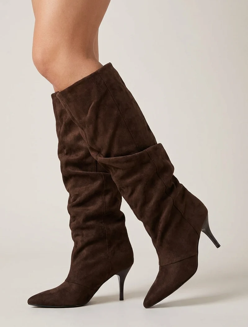 Bottes en suédine effet froncé à bouts pointus - Marron