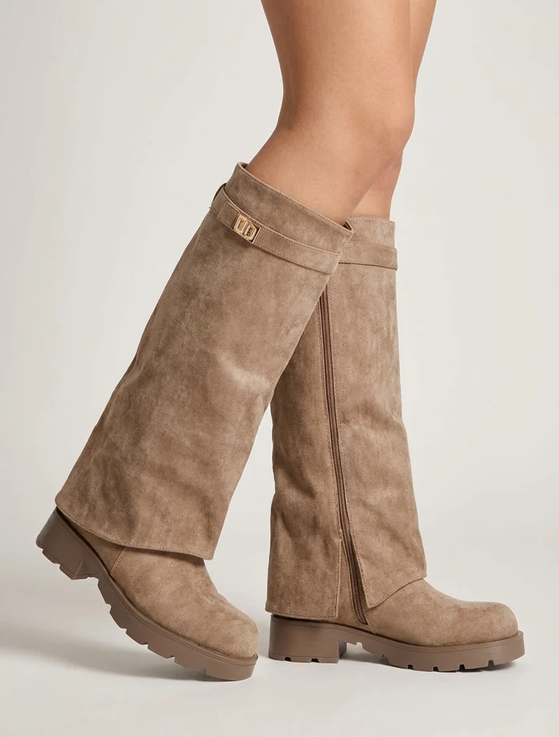 Bottes renversées en suédine - Taupe