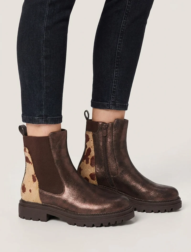 Bottines irisées à contrefort imprimé vache - Marron