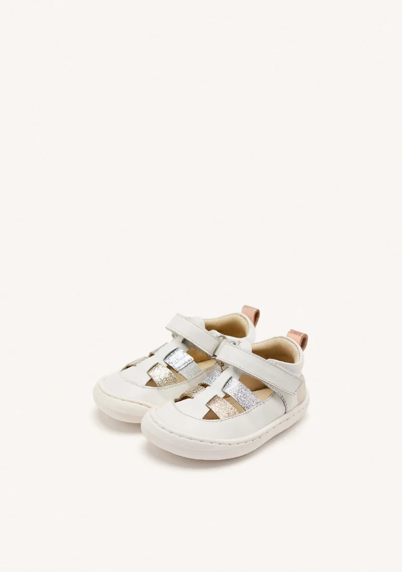 WHITE CRAB-STYLE SANDALS WITH ADJUSTABLE CLOSURES FOR BABIES ODELL