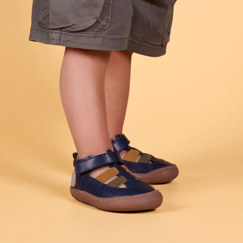NAVY BLUE CRAB-STYLE SANDALS WITH COLOR ACCENTS AND ADJUSTABLE CLOSURES FOR BABIES POREC