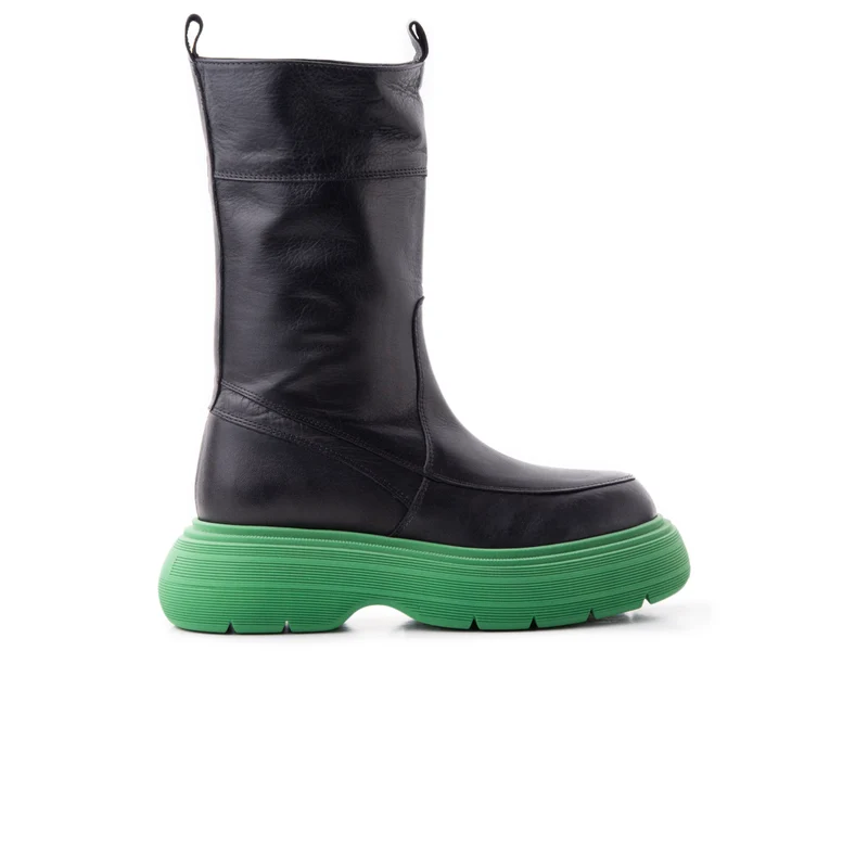 Tineo Black Leather/Green Sole