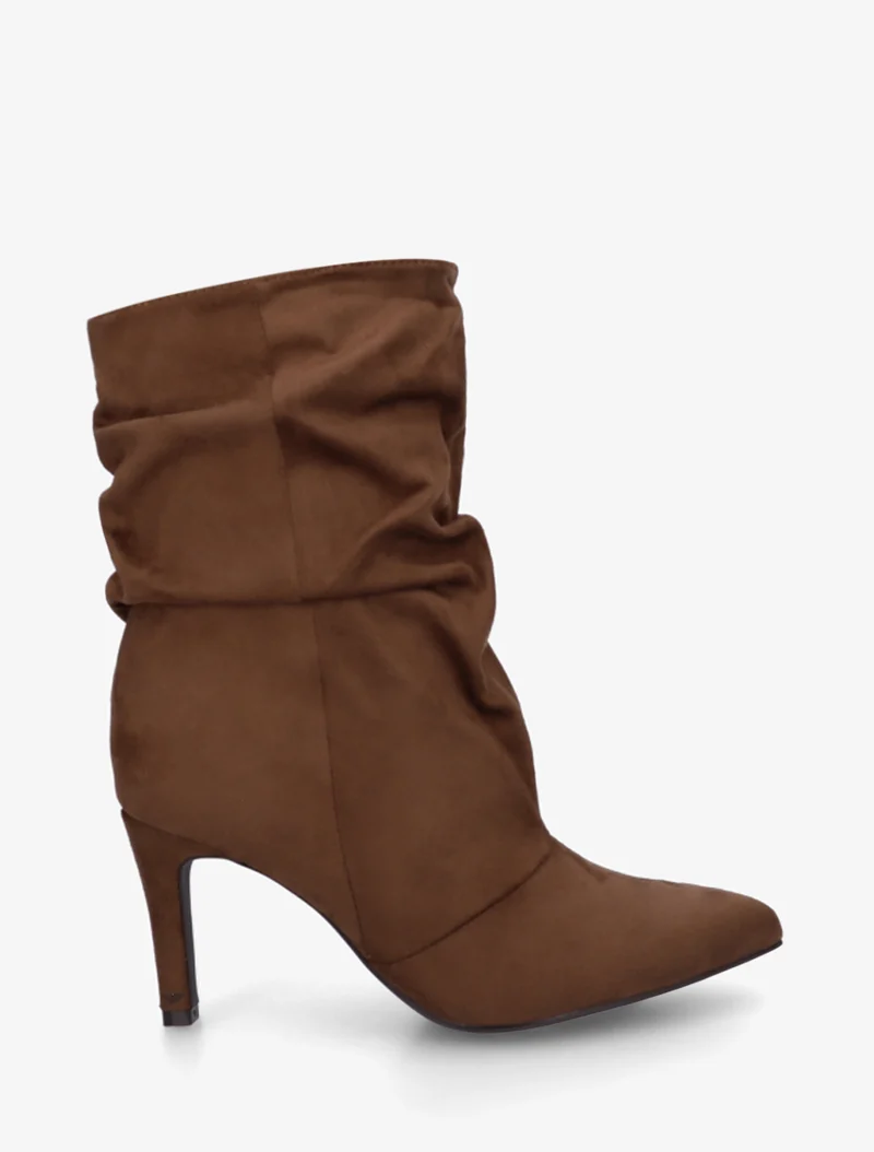 Bottines montantes en suédine effet froissé - Marron