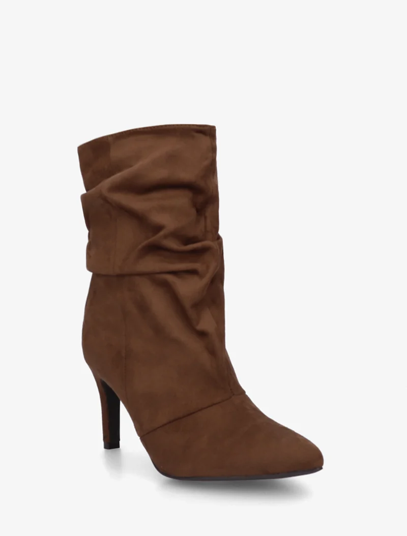 Bottines montantes en suédine effet froissé - Marron