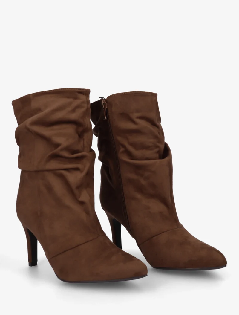 Bottines montantes en suédine effet froissé - Marron