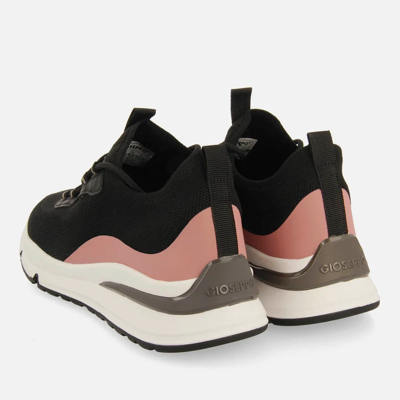 SOCK-STYLE SNEAKERS GNESAU