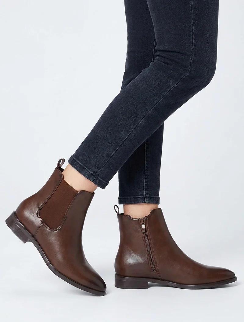 Bottines en simili à bouts pointus - Chocolat