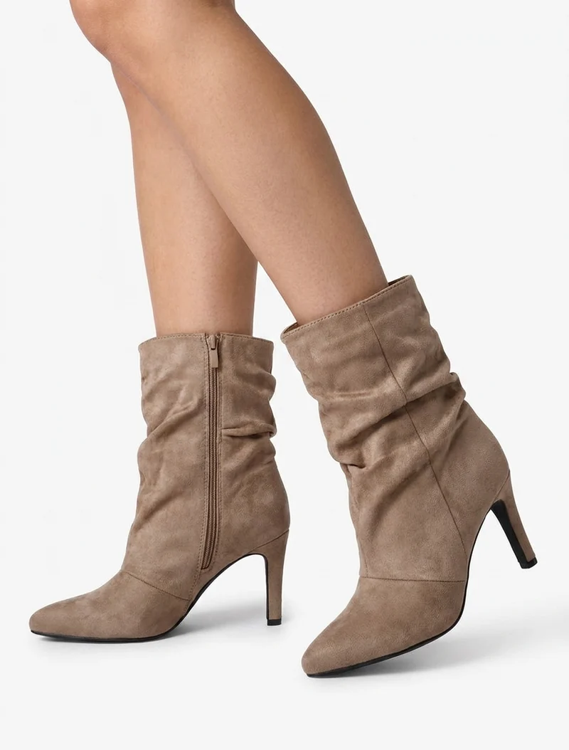 Bottines montantes en suédine effet froissé - Taupe