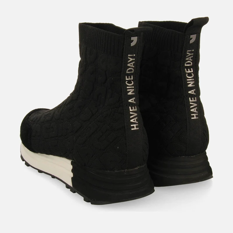 SOCK-LIKE SNEAKERS HOLEV