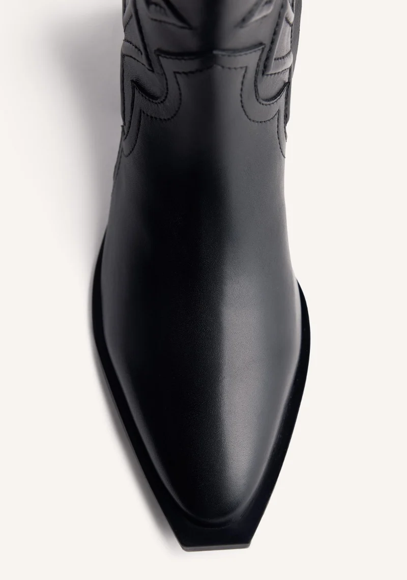 LEATHER ANIMAL PRINTBOY ANKLE BOOTS QUAMBA