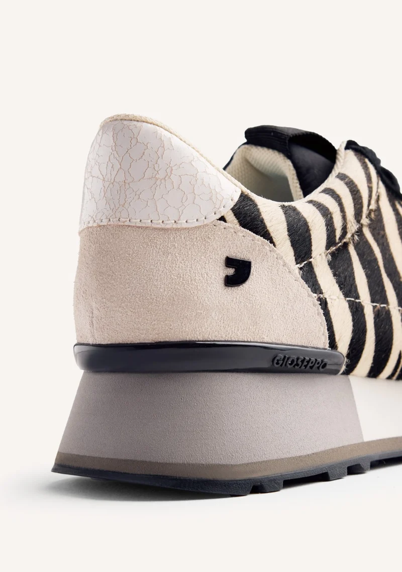 ANIMAL PRINT LEATHER SNEAKERS CHESANING