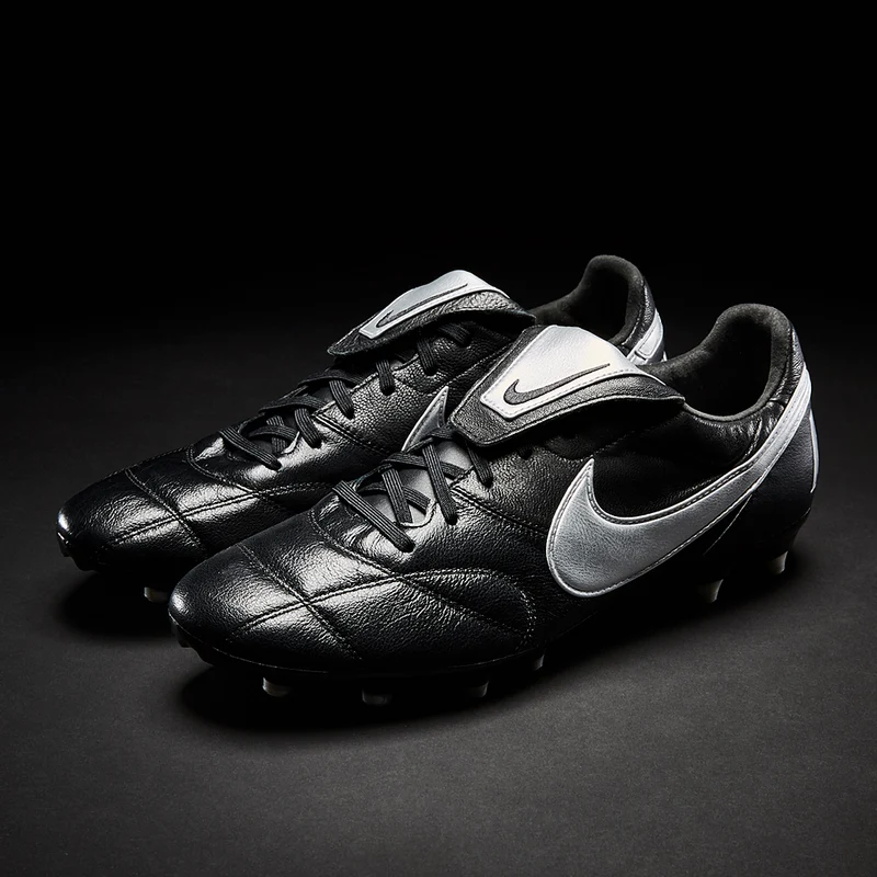 Chaussure de football à crampons pour terrain sec Nike Premi