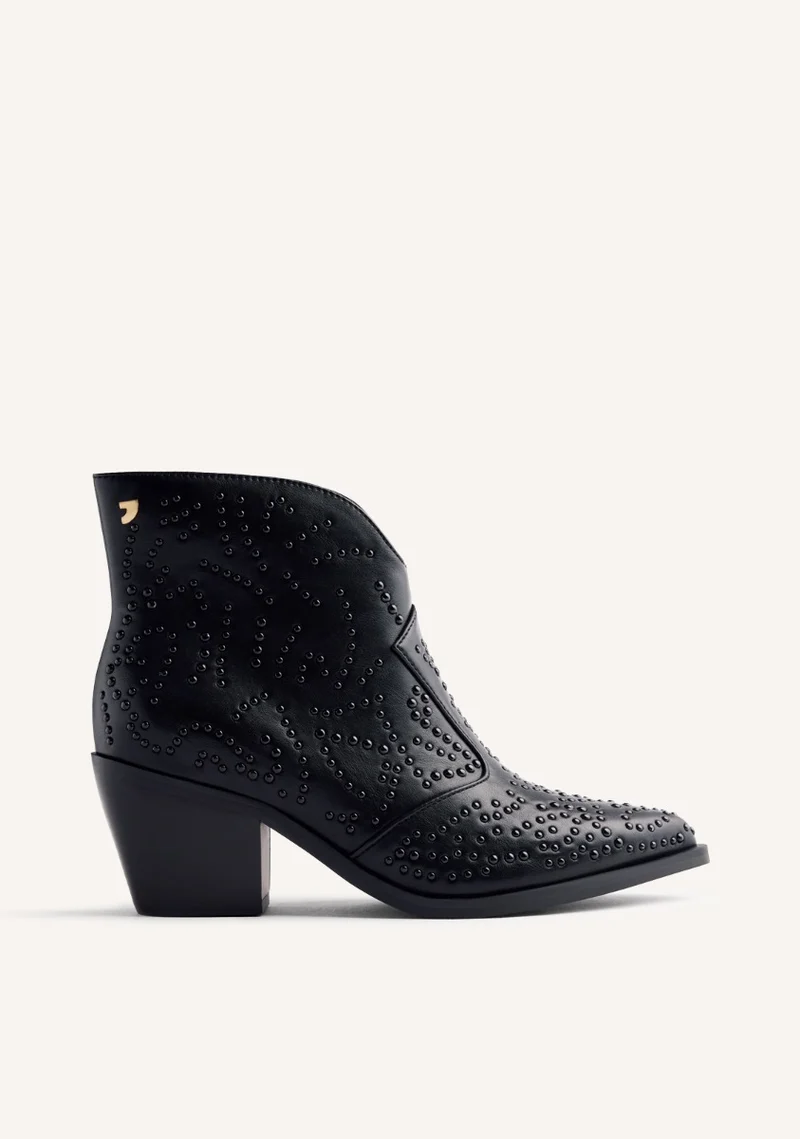 STUDDED ANIMAL PRINTBOY BOOTS SHELVIN