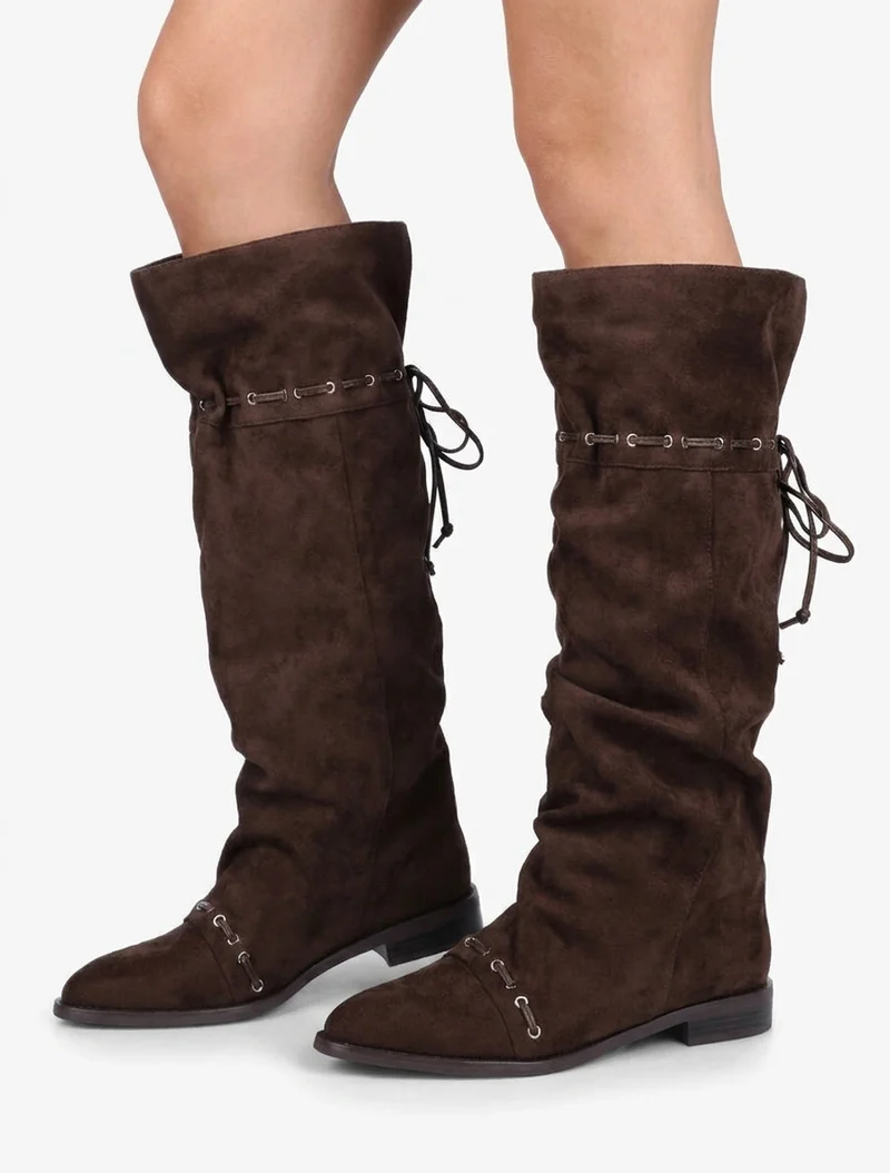 Bottes en suédine à cordons de serrage - Marron