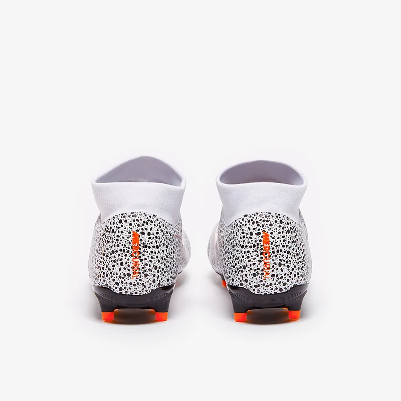 Chaussure de football multi