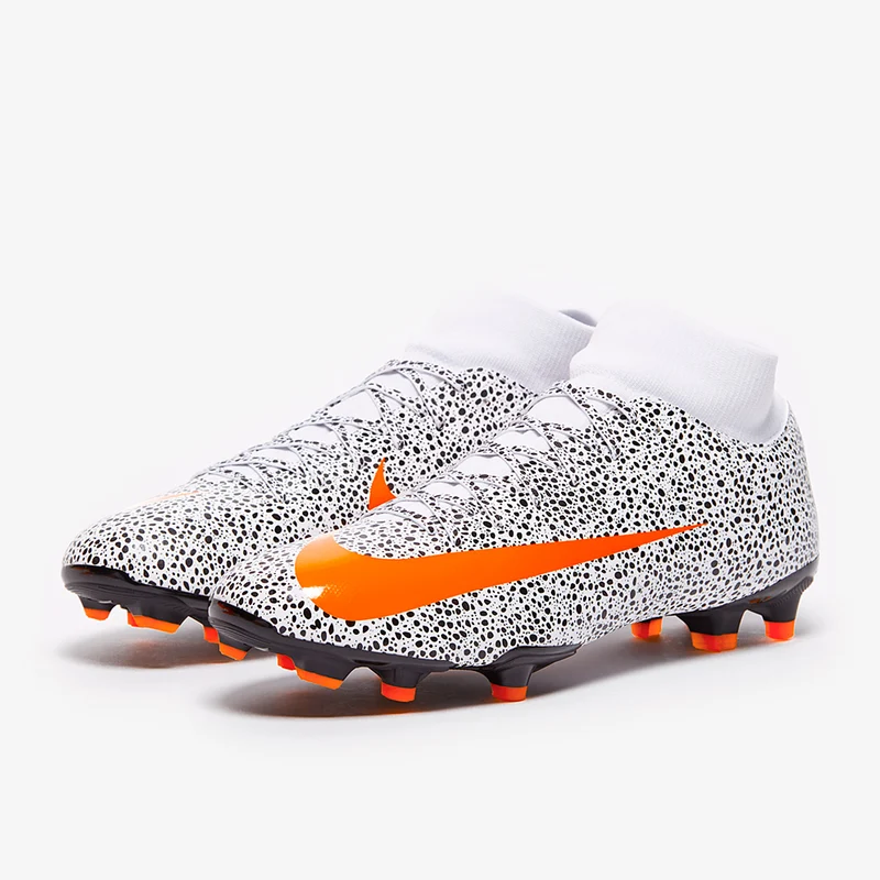 Chaussure de football multi