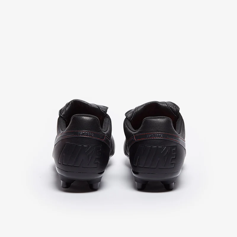 Chaussure de football à crampons pour terrain sec Nike Premi