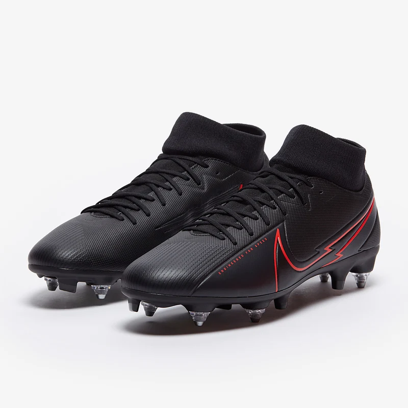 Chaussure de football à crampons pour terrain gras Nike Merc
