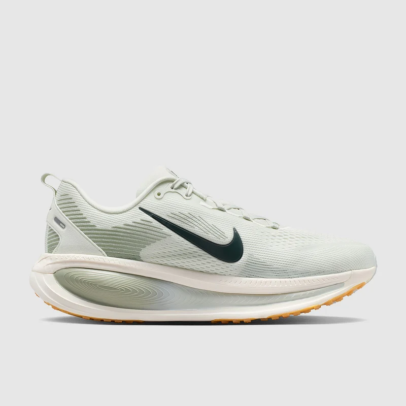 Nike Vomero 18