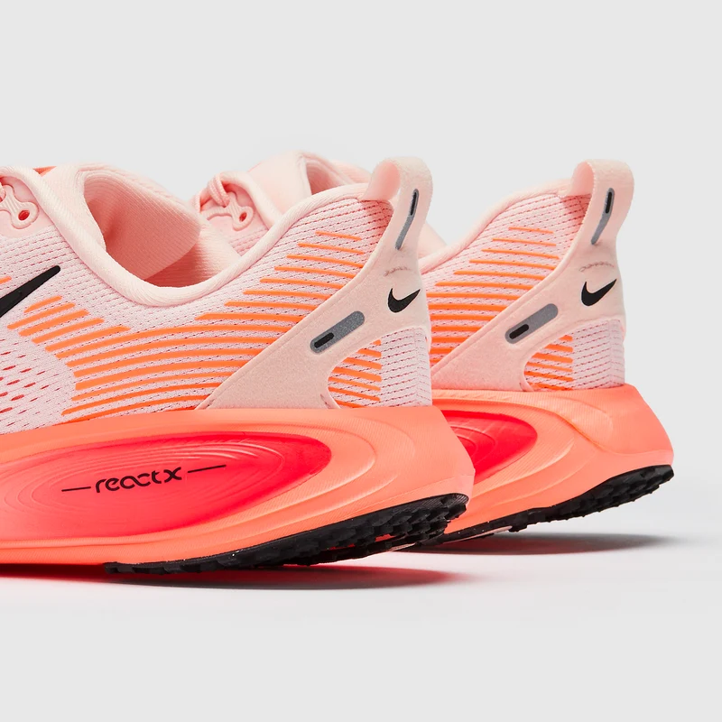 Nike Older Kids Vomero 18 (GS) - Echo Pink/Black